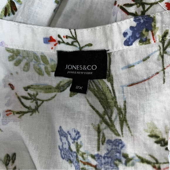 Jones & Co Linen Blend Full Button Front Plus Size V Neck Blouse White Floral 2X - Picture 2 of 10
